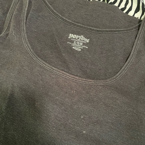 Lot of 6 xl tank tops - Picture 7 of 11